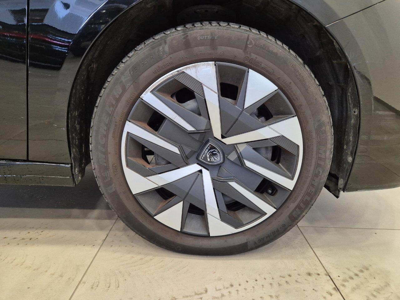 Peugeot 208 1.2 puretech Style s&s 100cv IN PROMO