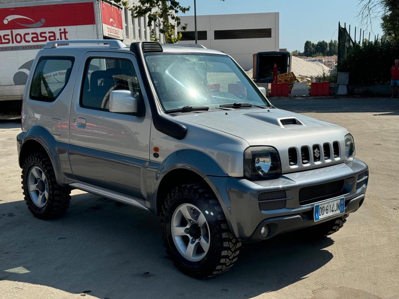 Suzuki Jimny 1.5 DDiS cat 4WD CLIMA BICOLOR PELLE CERCHI SNORKEL