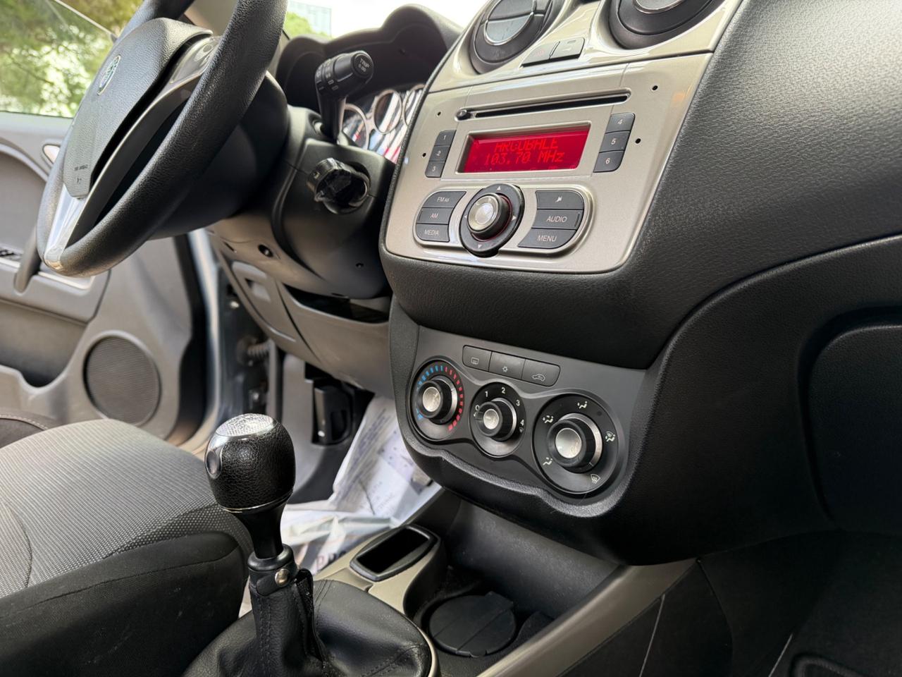 Alfa Romeo MiTo 1.3 MJT Distinctive Sedili Riscaldabili