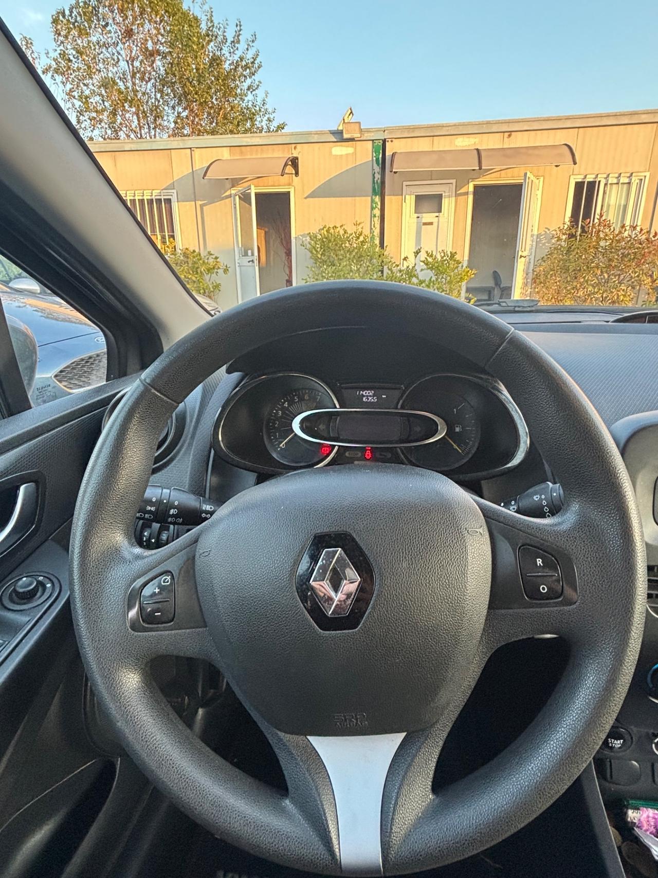 Renault Clio 1.2 75CV GPL 5 porte