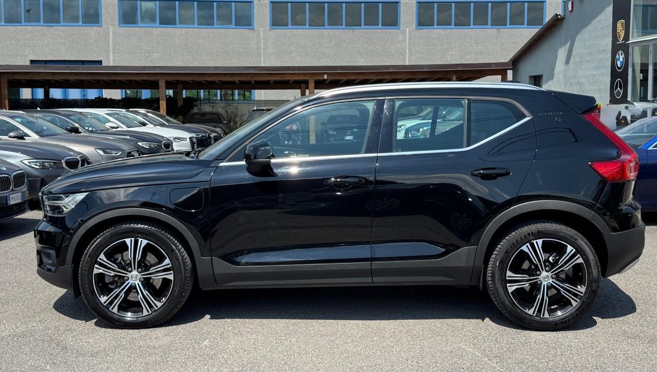 Volvo XC40 T5 Recharge Plug-in Hybrid R-design