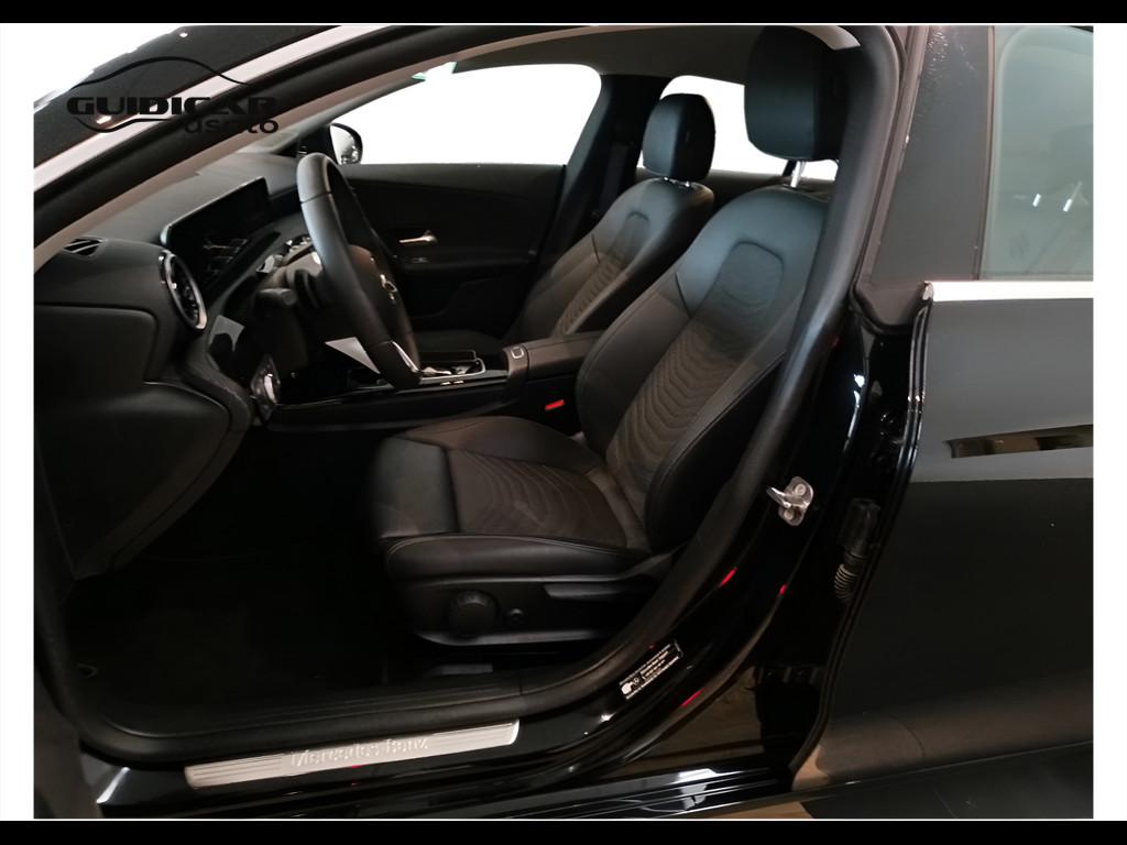 Mercedes-Benz CLA Sh.Brake - X118 2023 - CLA Shooting Brake 180 d Advanced auto