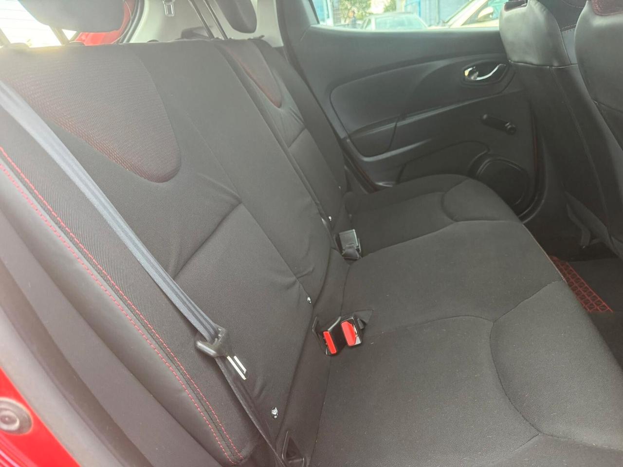 Renault Clio 1.2 75CV 5 porte 2013 SOLO 109.000 KM