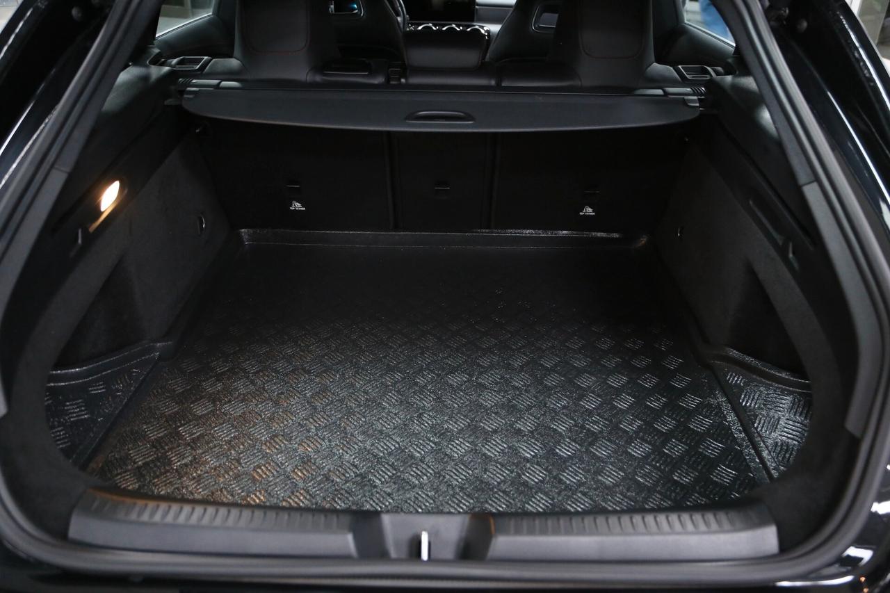 Mercedes CLA 200 d Automatic Shooting Brake Premium AMG auto