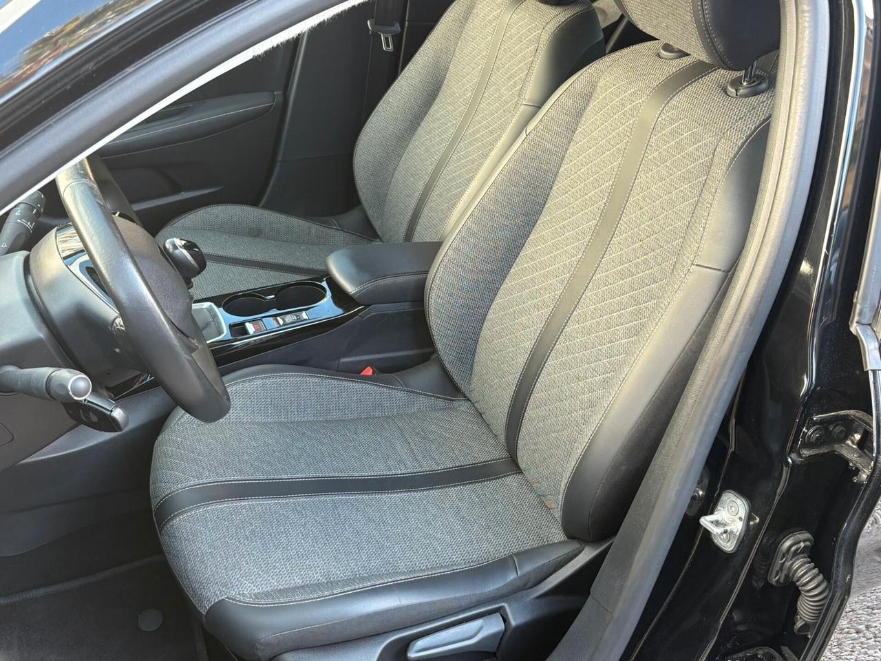 Peugeot 208 PureTech 100 Stop&Start 5 porte Allure