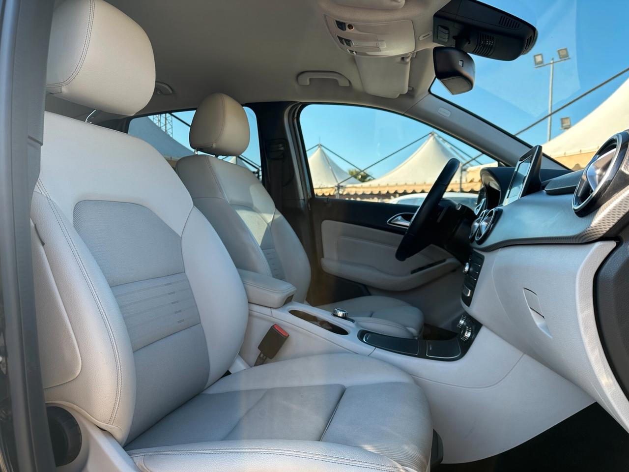 MERCEDES-BENZ B 180 d Automatic Sport