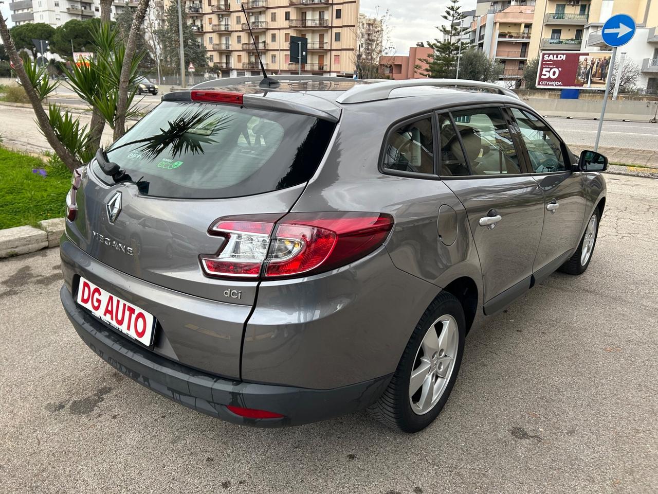 Renault Megane sw 1.5 dCi 110 cv 2011