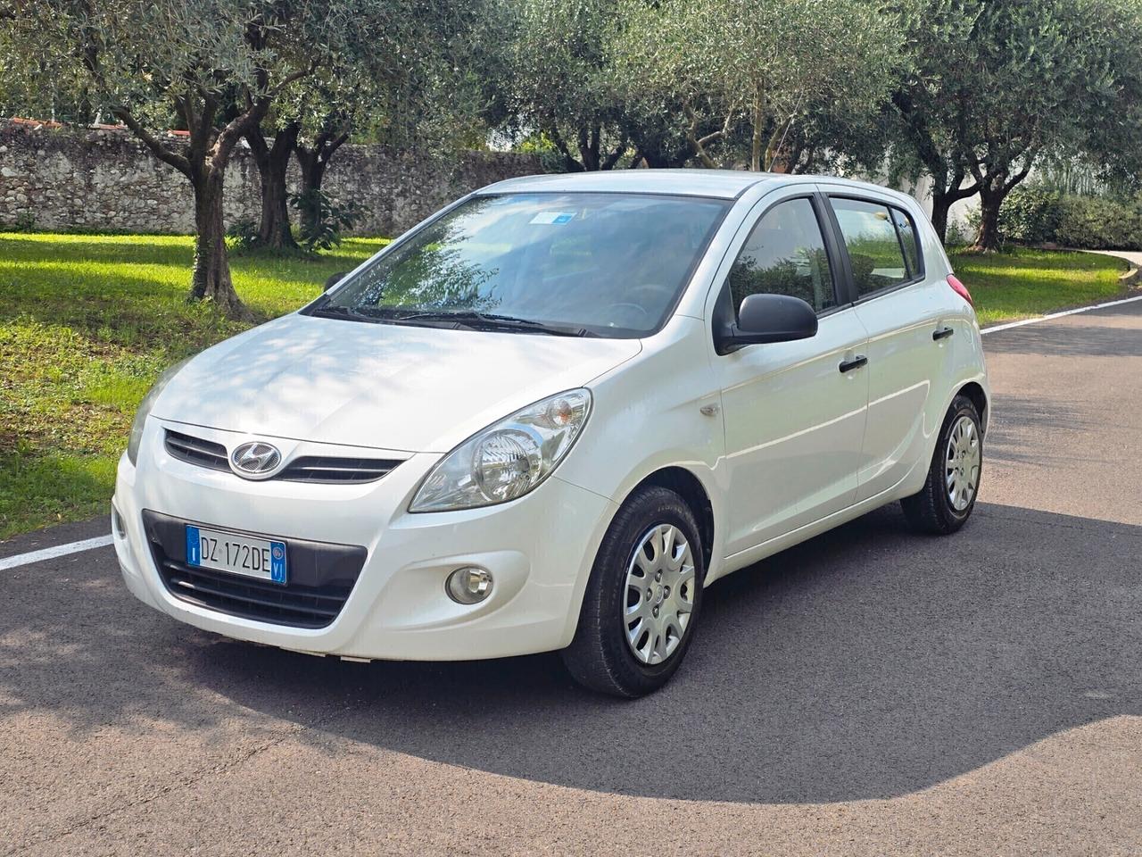 Hyundai i20 1.0 GPL ANNO 10/2009 OK PER NEOPATENTATI