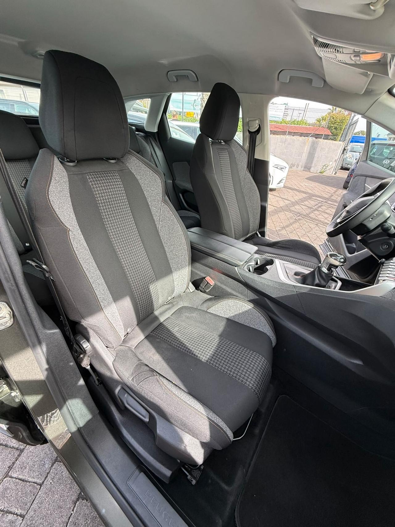 Peugeot 3008 Allure 2019