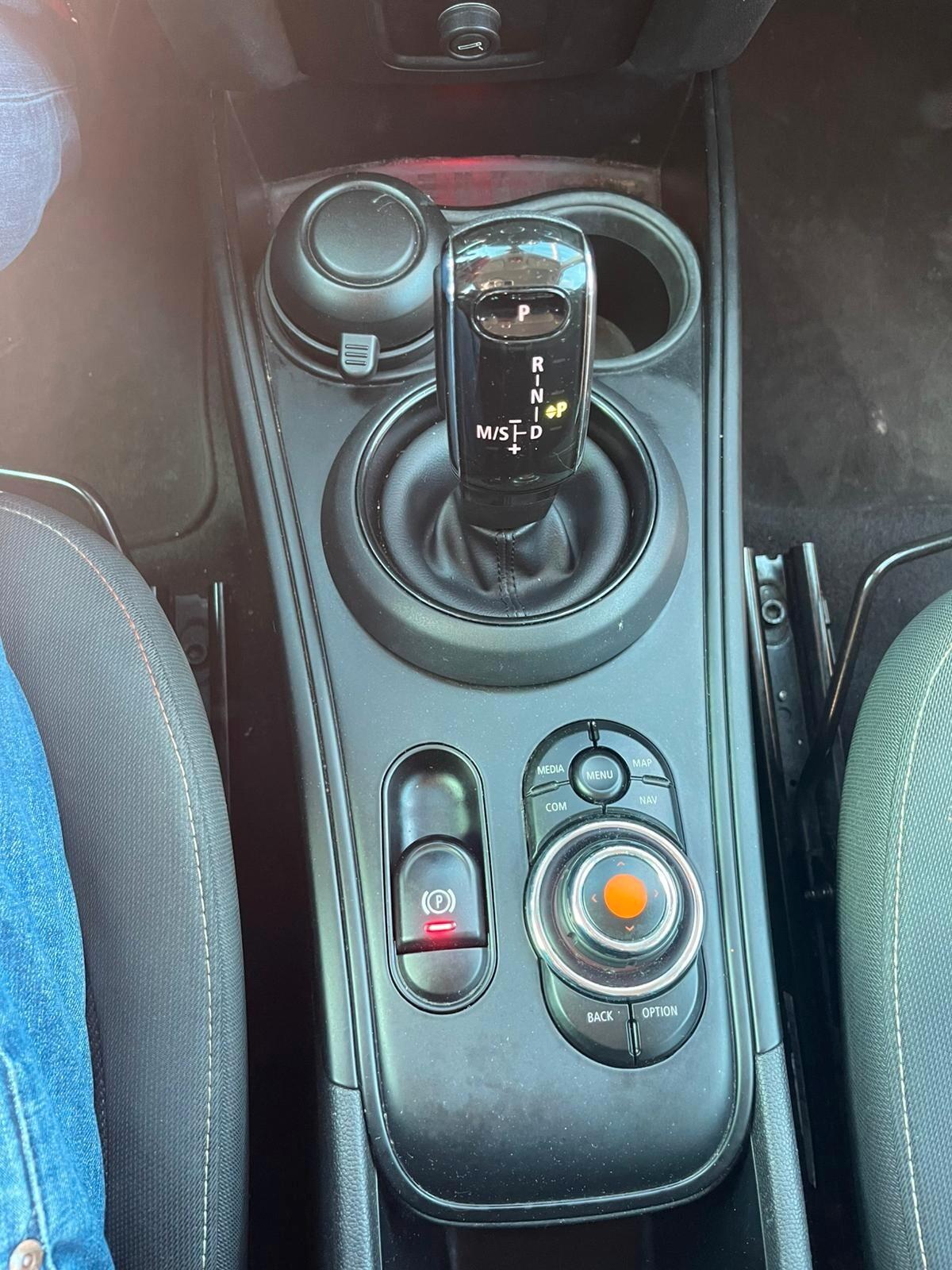 Mini Cooper D Countryman 2.0 Business Automatica