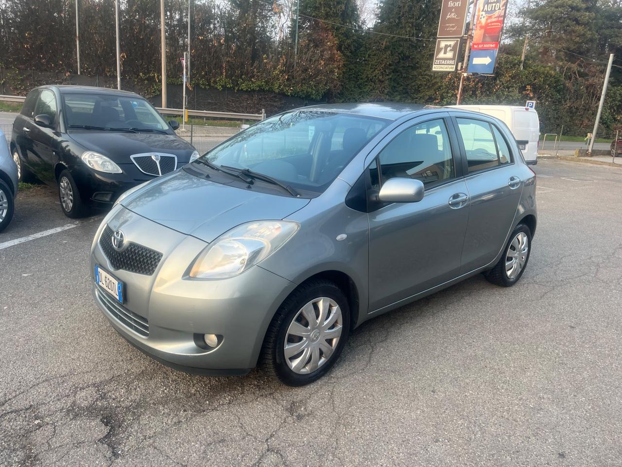 Toyota Yaris 1.3 5 porte Sol