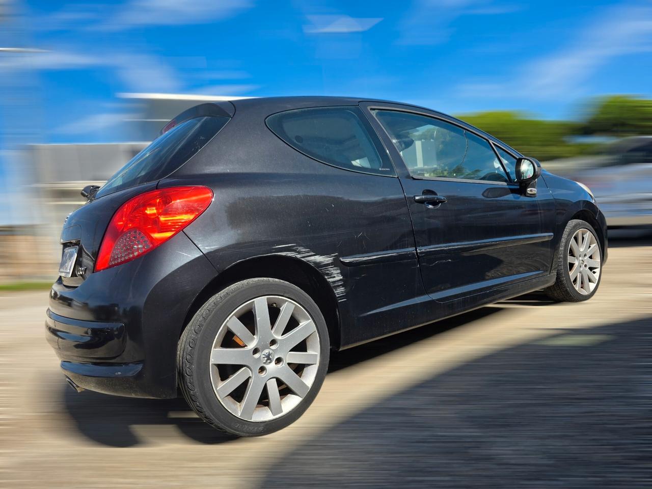 Peugeot 207 1.6 HDi 110CV 3p. XS