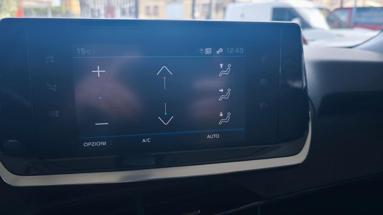 Peugeot 2008 BlueHDi 130 S&S EAT8 Allure