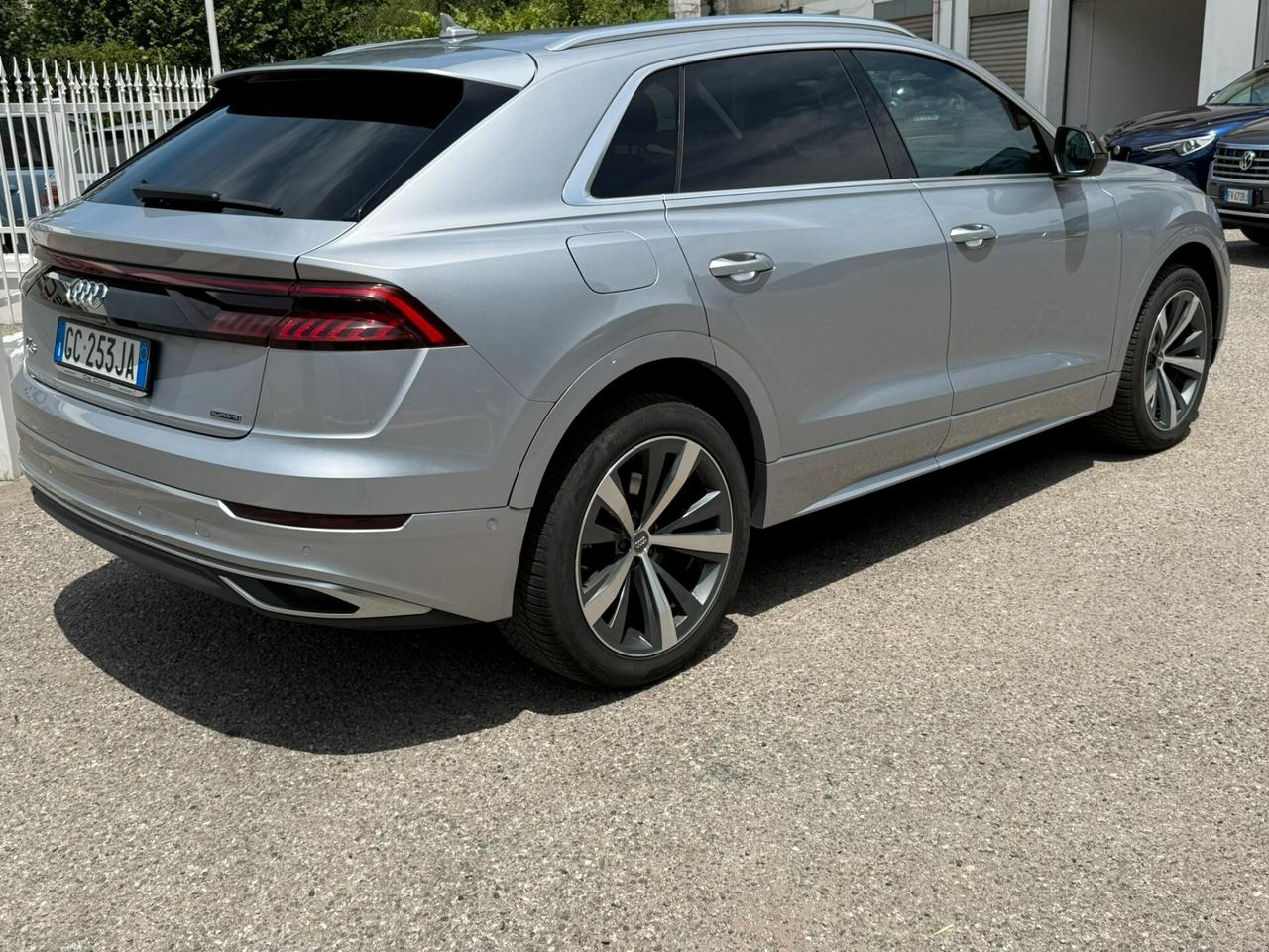 Audi Q8 50 TDI 286 CV quattro tiptronic Sport