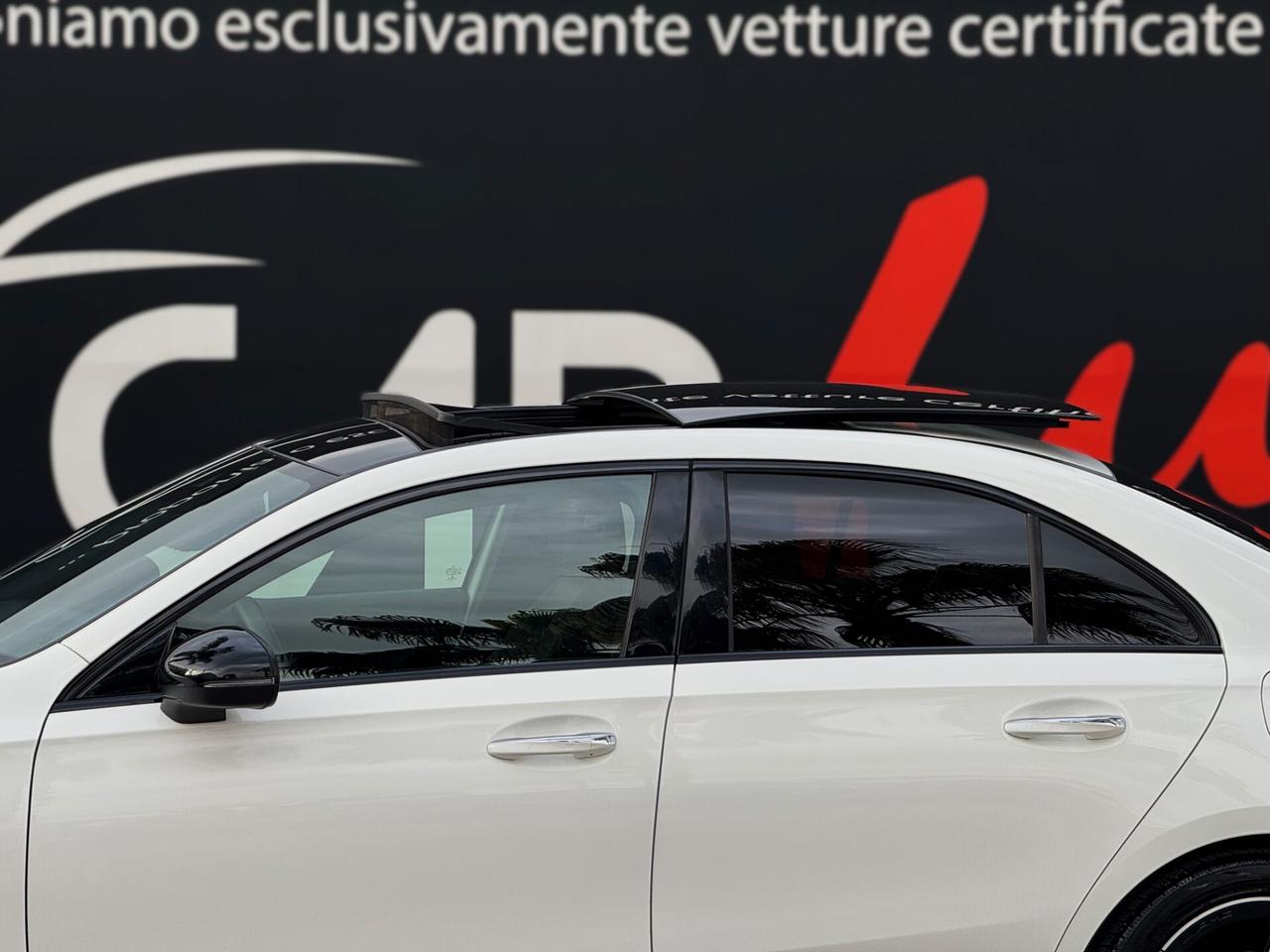 Mercedes-Benz A 180 d Sedan Premium AMG TETTO