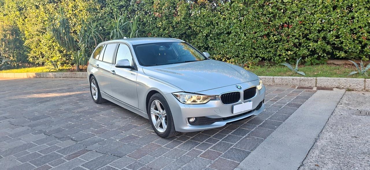 BMW 318D TOURING LUXURY CON CAMBIO AUTOMATICO