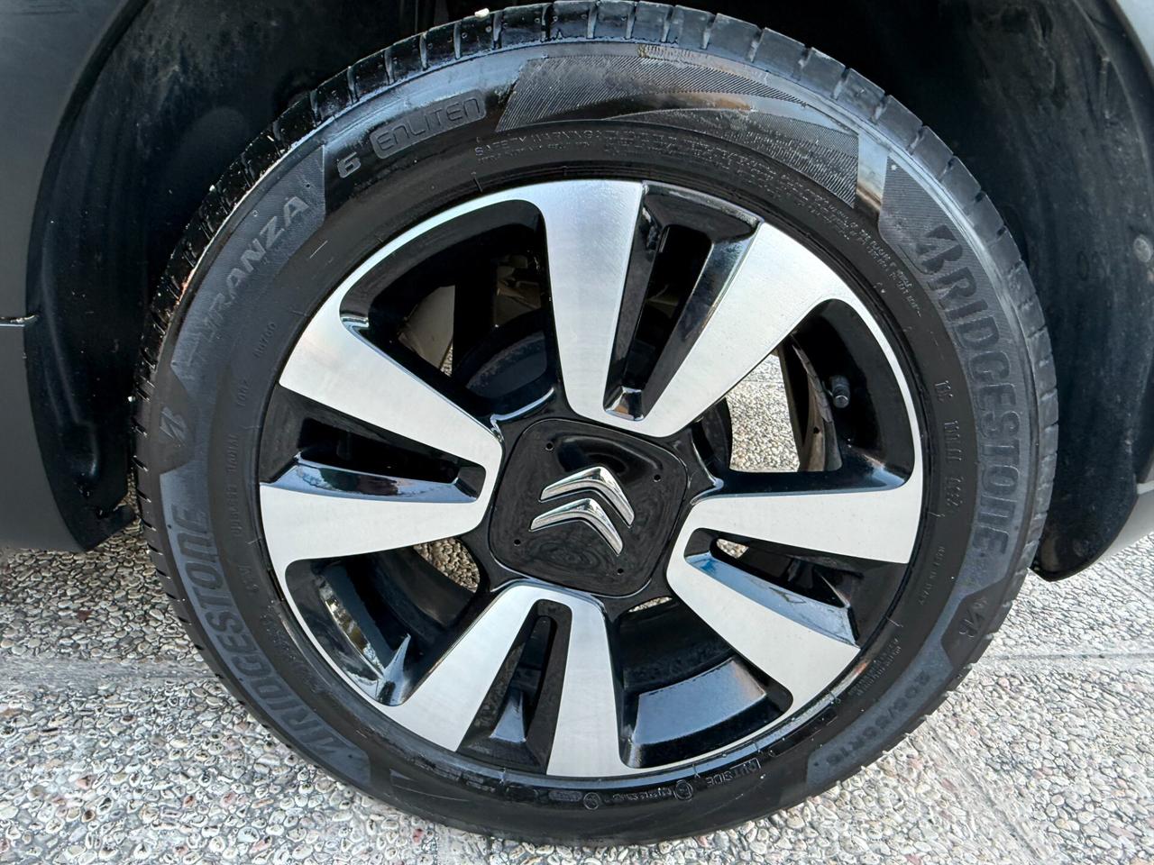 "UNA CHICCA" Citroen C3 1.2 C-Series +GPL