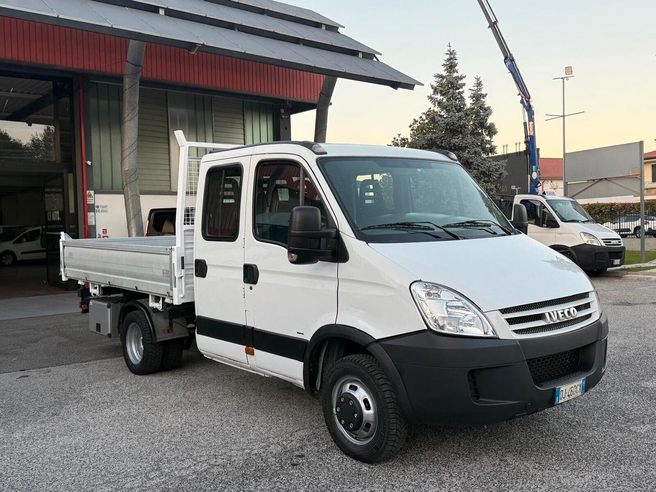 IVECO DAILY 35C 15 RIBALTABILE TRILATERALE