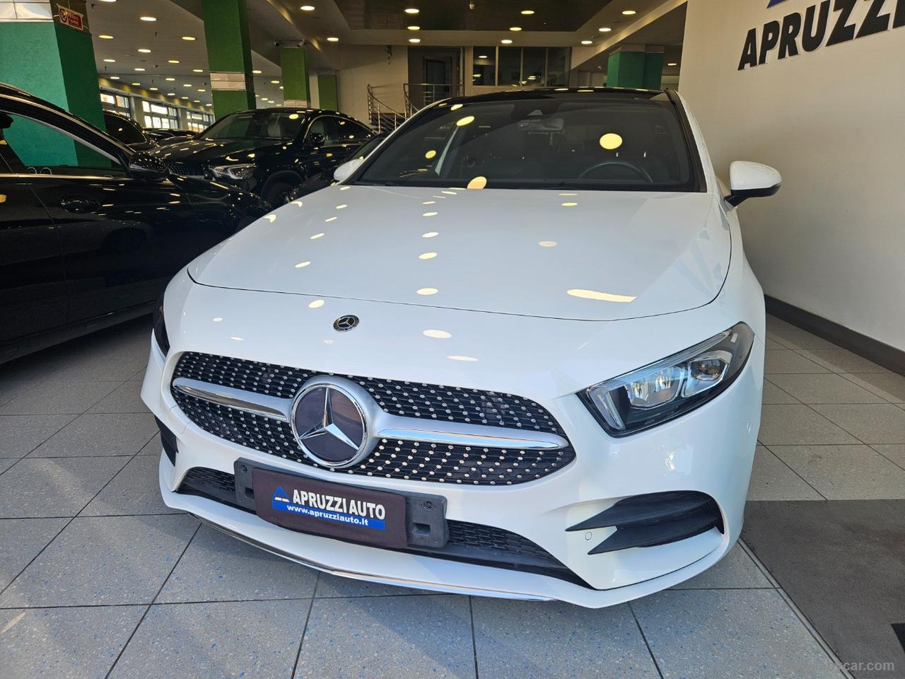MERCEDES-BENZ A 180 d Automatic 4p. SEDAN Premium