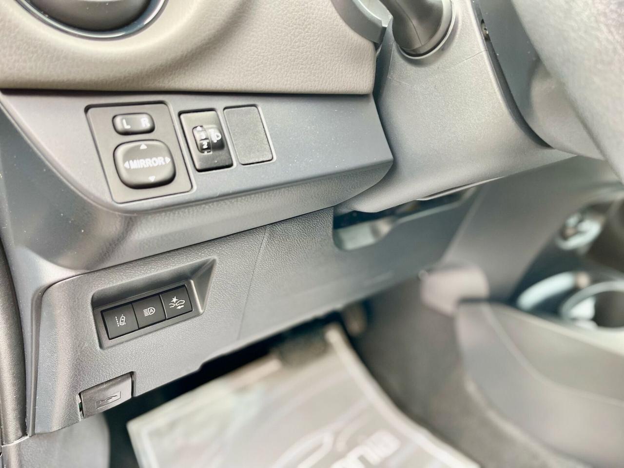 Toyota Yaris 1.5 Hybrid 5 porte Business UNIPRO/KM CERTIFICATI/GARANZIA/PREZZO REALE