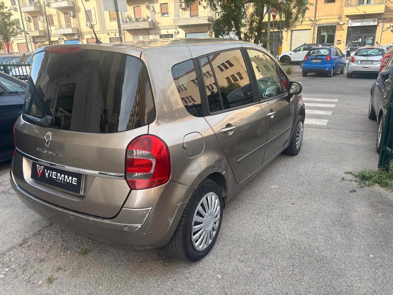 Renault Modus Grand 1.5 dCi 85CV Dynamique