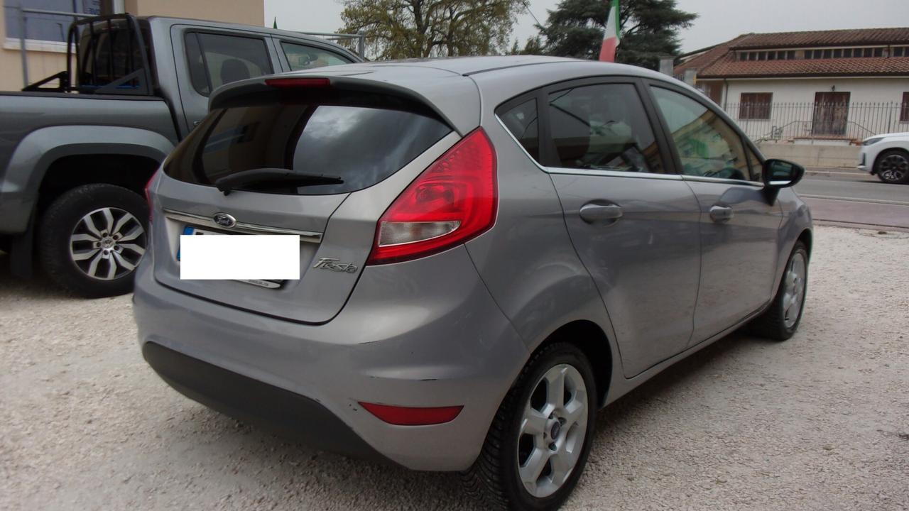 Ford Fiesta 1.4 TDCi 5p. Titanium