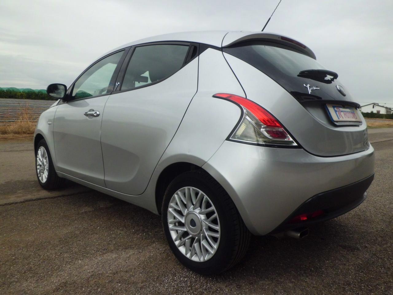 Lancia Ypsilon 1.2 69 CV 5 porte GPL Ecochic Elle