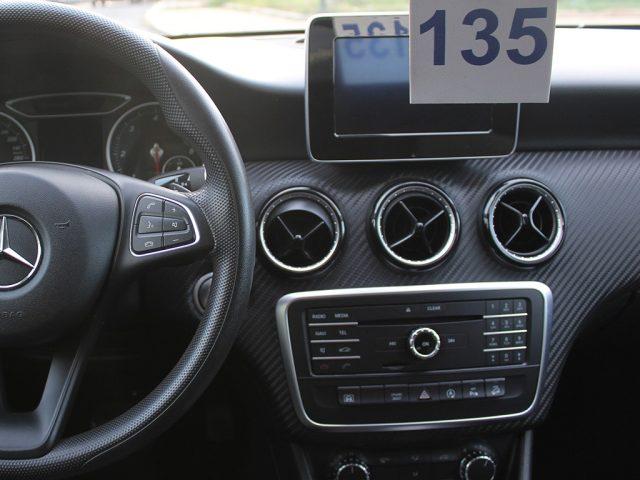 MERCEDES-BENZ GLA 200 d Automatic 4Matic Sport