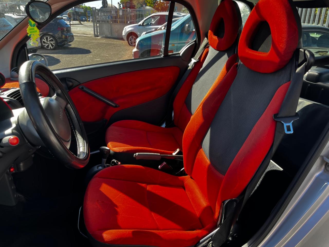 Smart 700 city-coupé pure (45 kW)