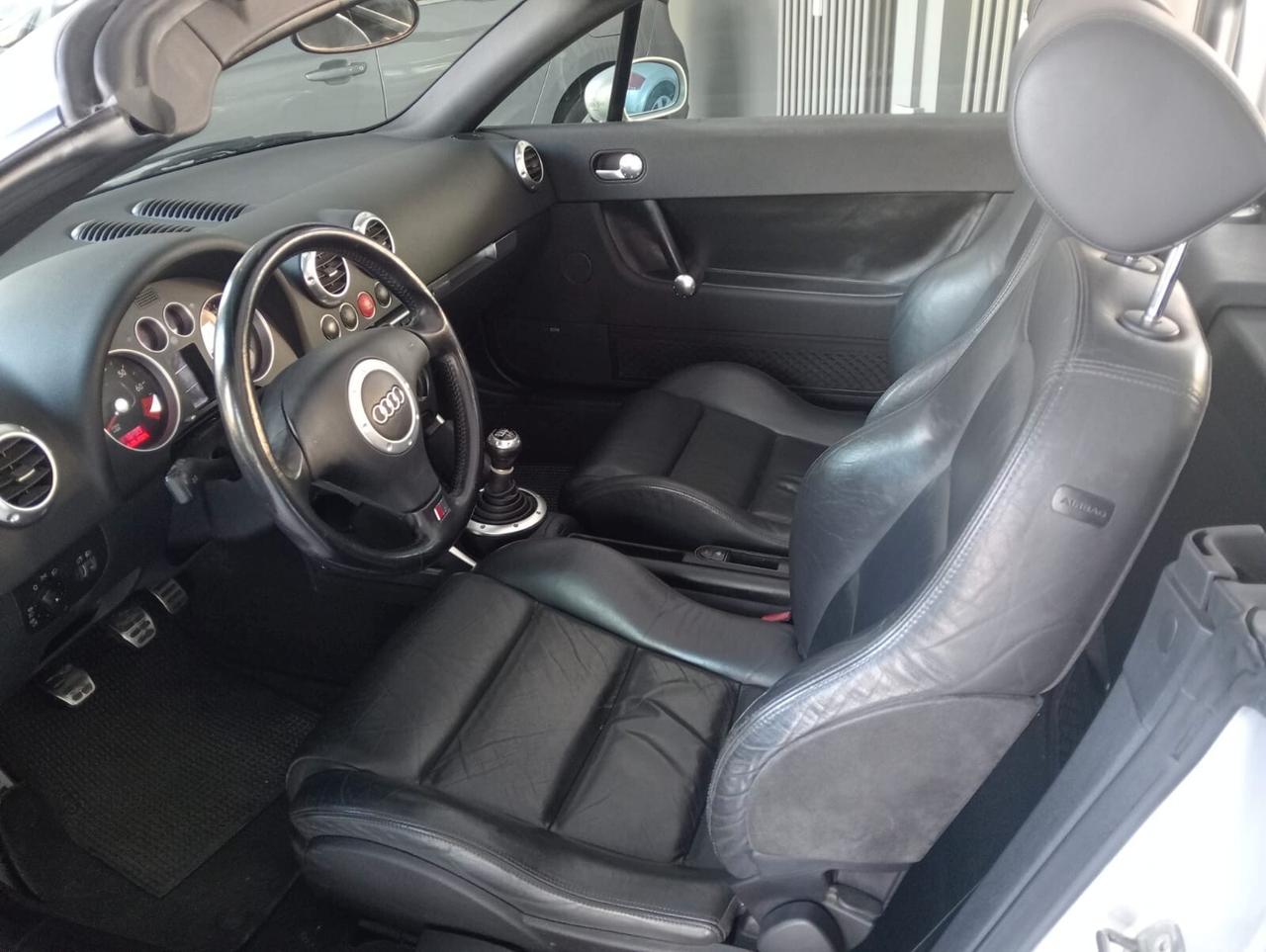 Audi TT Roadster 1.8 T 20V 179 CV
