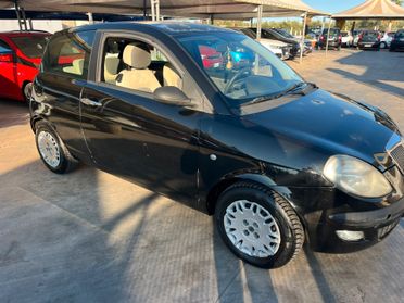 Lancia Ypsilon 1.2 Argento