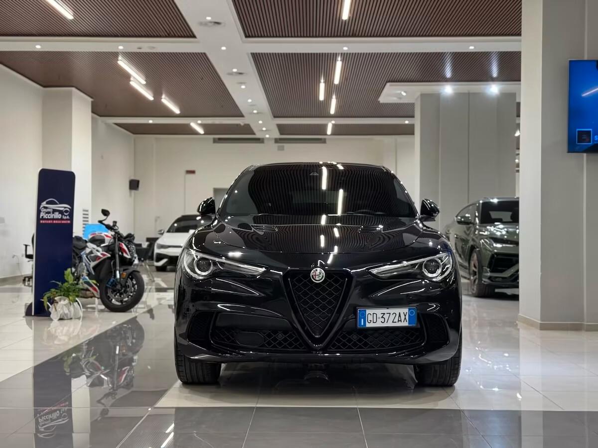 Alfa Romeo Stelvio 2.9 Bi-Turbo V6 510 CV AT8 Quadrifoglio