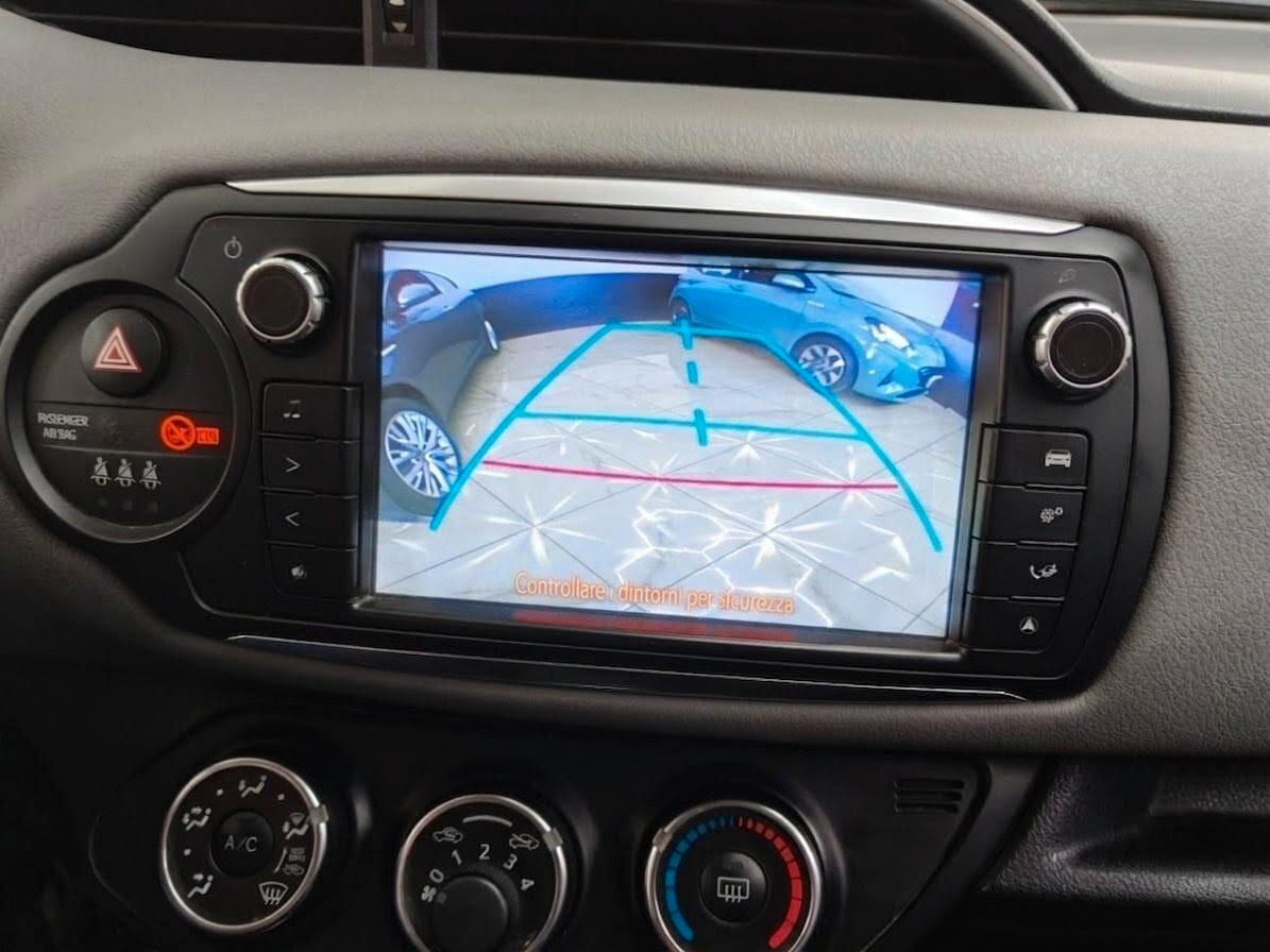 Toyota Yaris 1.0 5P Doppia Occasione da MV Auto!