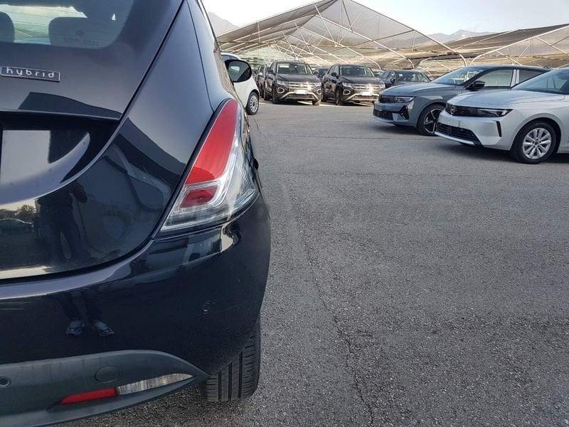 Lancia Ypsilon Ypsilon 1.0 firefly hybrid Gold s&s 70cv 5p.ti