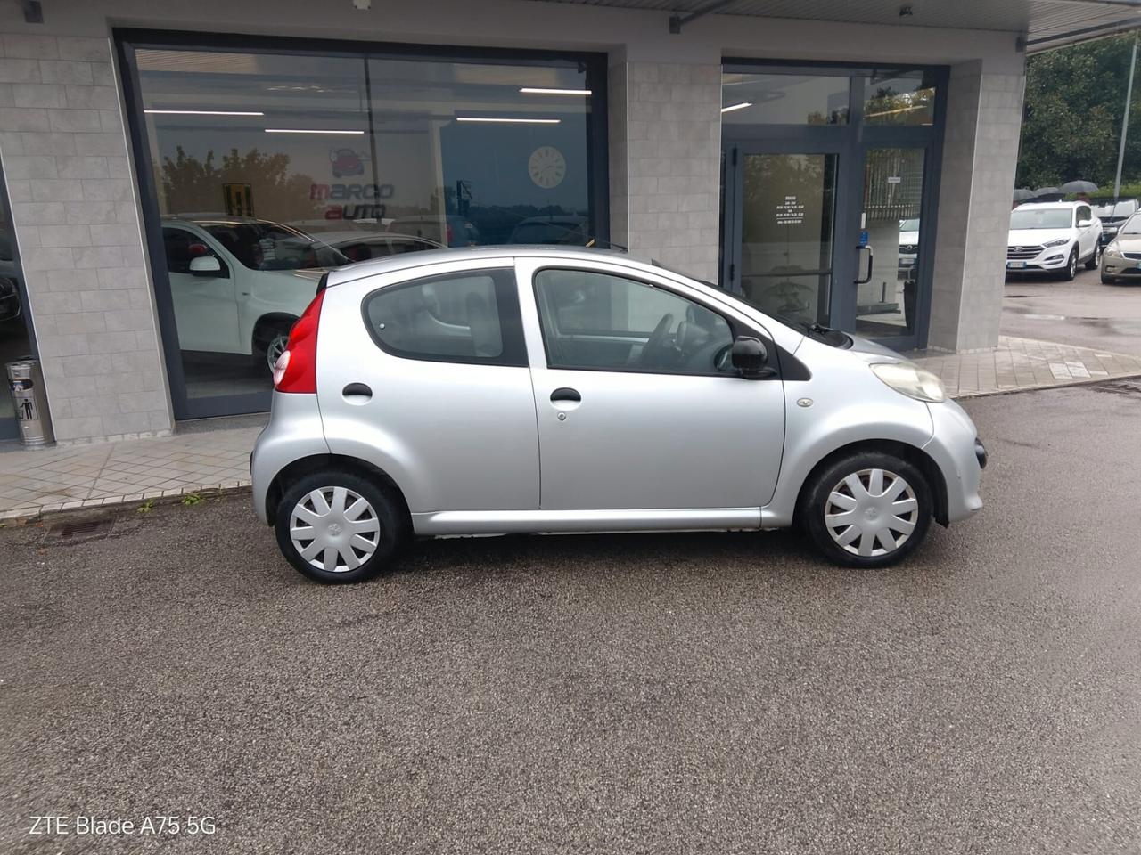 Peugeot 107 1.0 Benzina Neopatentati