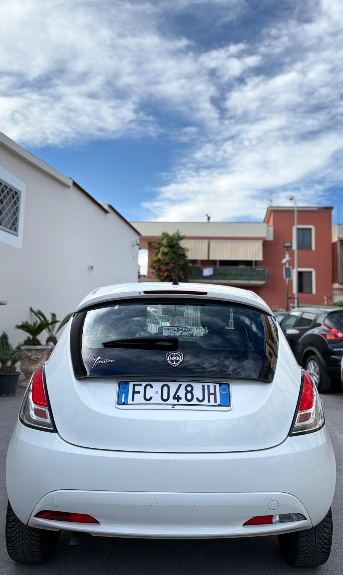Lancia Ypsilon 1.2 Benzina Platinum 69 Cv