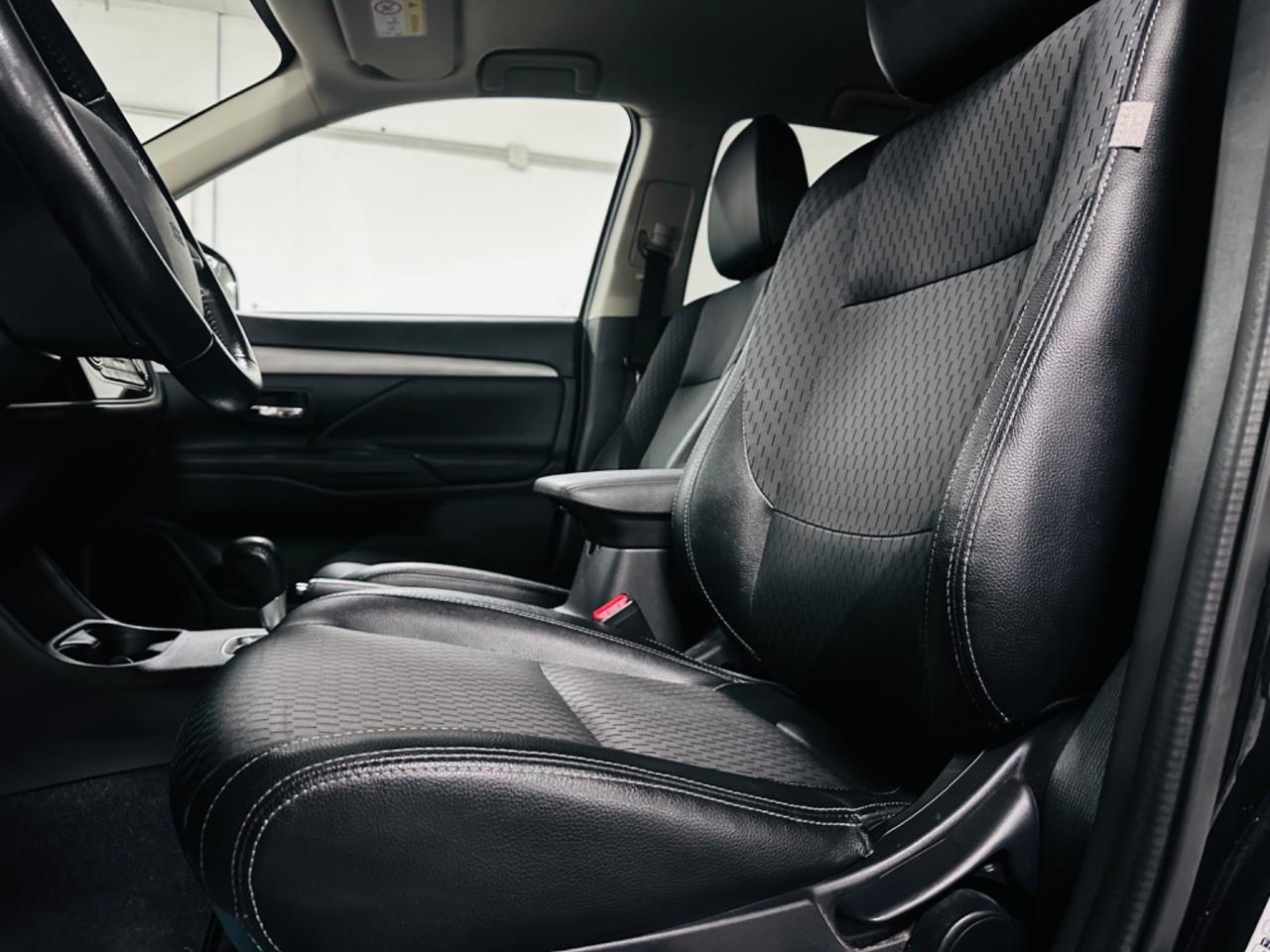 Mitsubishi Outlander 2.2 DI-D 4WD Intense