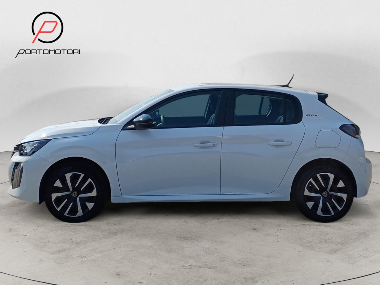 PEUGEOT e-208 STYLE - Motore Elettrico 136cv (100kW)