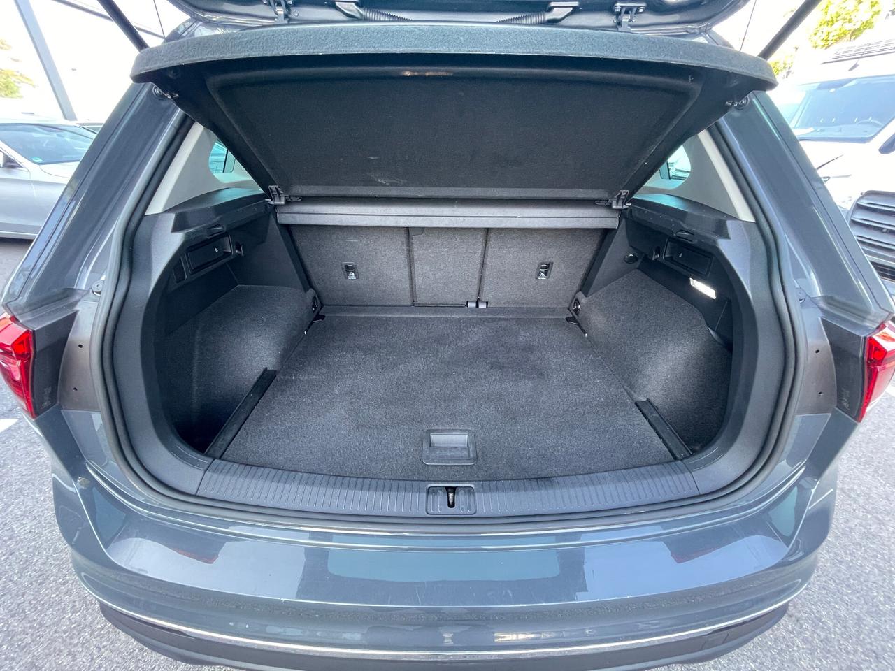 Volkswagen Tiguan 2.0 TDI 150 CV SCR DSG Elegance