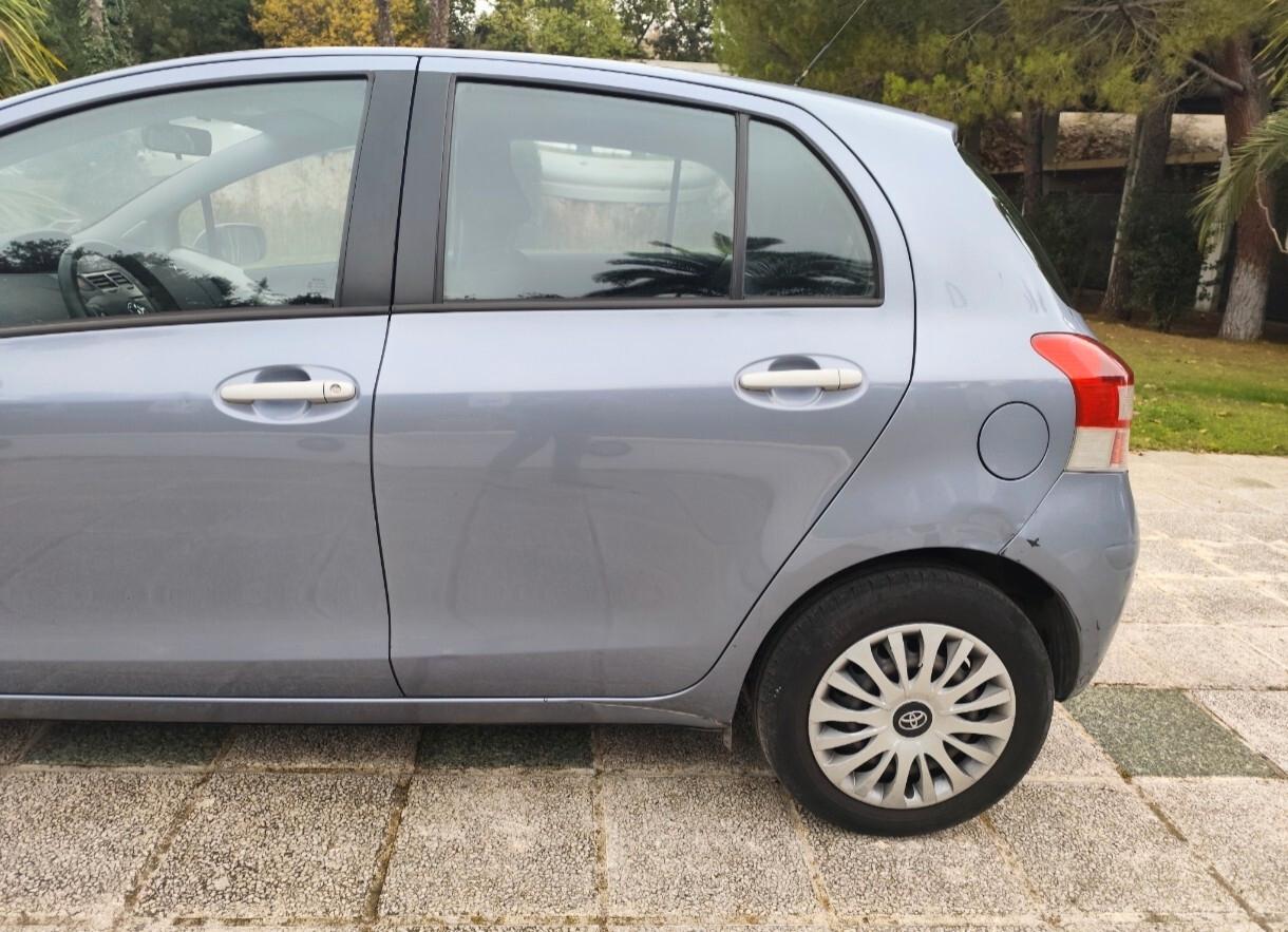 Toyota Yaris 1.3 5 porte Sol