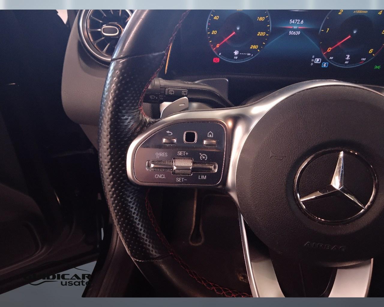 Mercedes-Benz GLB - X247 2019 - GLB 180 d Premium auto