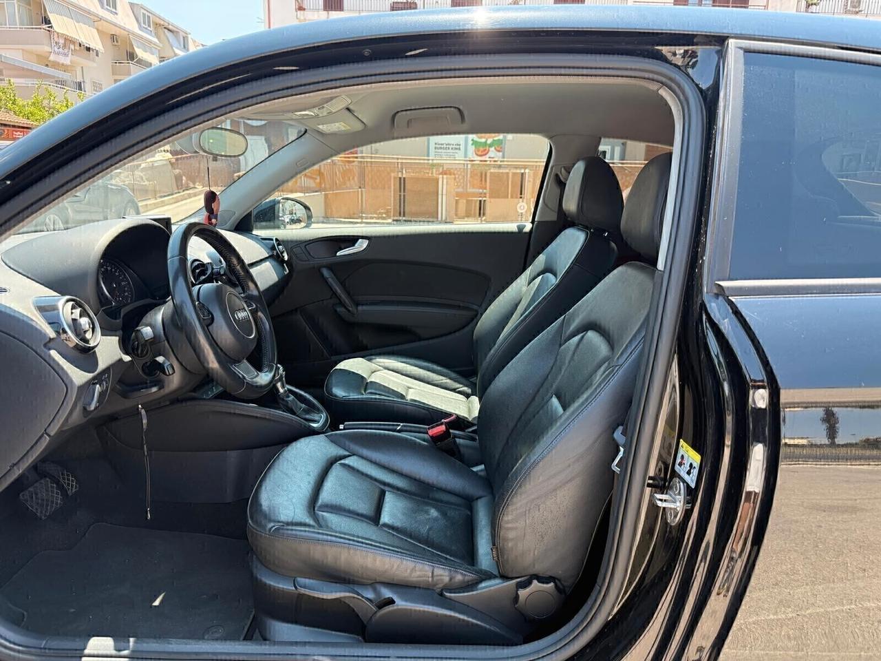 Audi A1 1.6 TDI S tronic Attraction