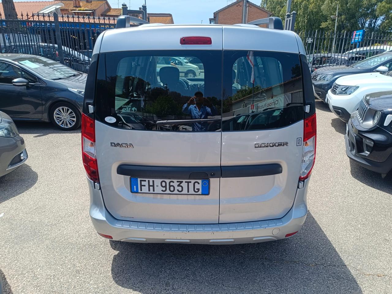 Dacia Dokker 1.6 8V 100CV Start&Stop GPL Lauréate