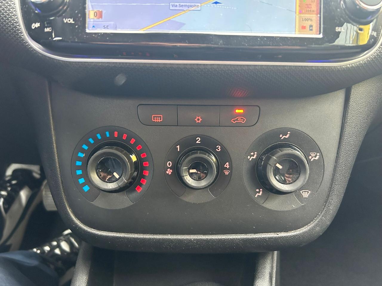 Fiat Punto 1.3 MJT II S&S 95 CV 5 porte Street