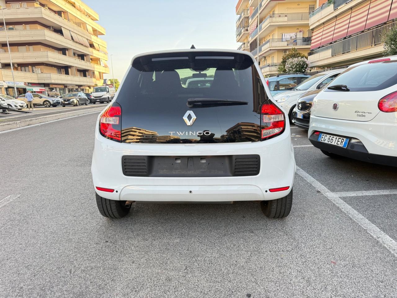 Renault Twingo LIMITEED C.AUTOMATICO PDC BLUETOOTH CERCHI 16