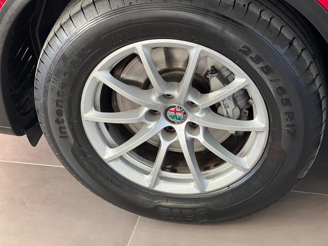 Alfa Romeo Stelvio 2.2 Turbodiesel 160 CV AT8 RWD Business