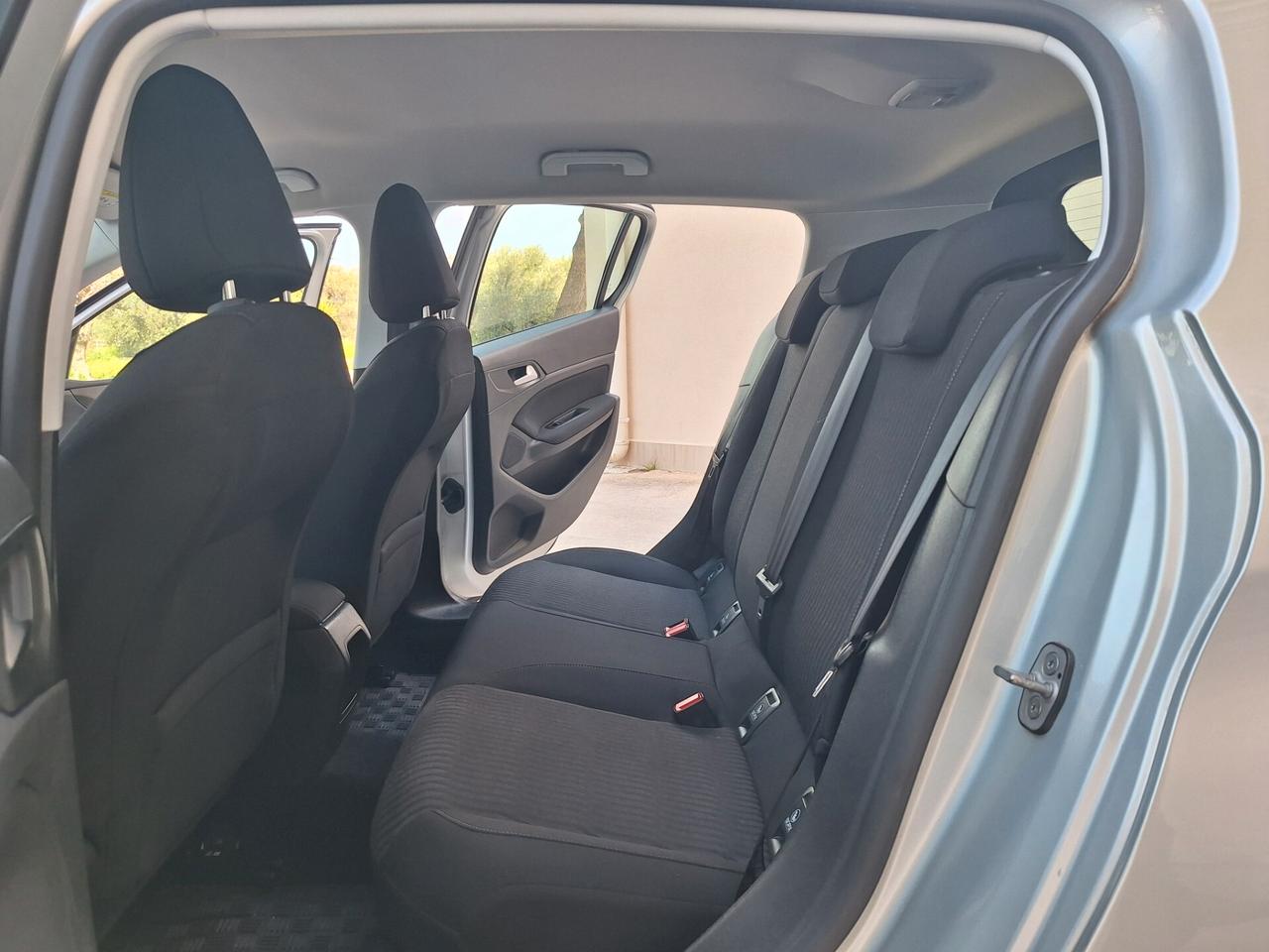 Peugeot 308 1.6 HDi "BERLINA" 114000 KM 2014