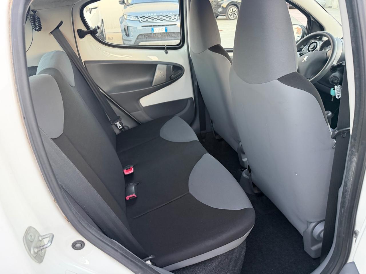 Peugeot 107 1.0 68CV 5p. Active 2012