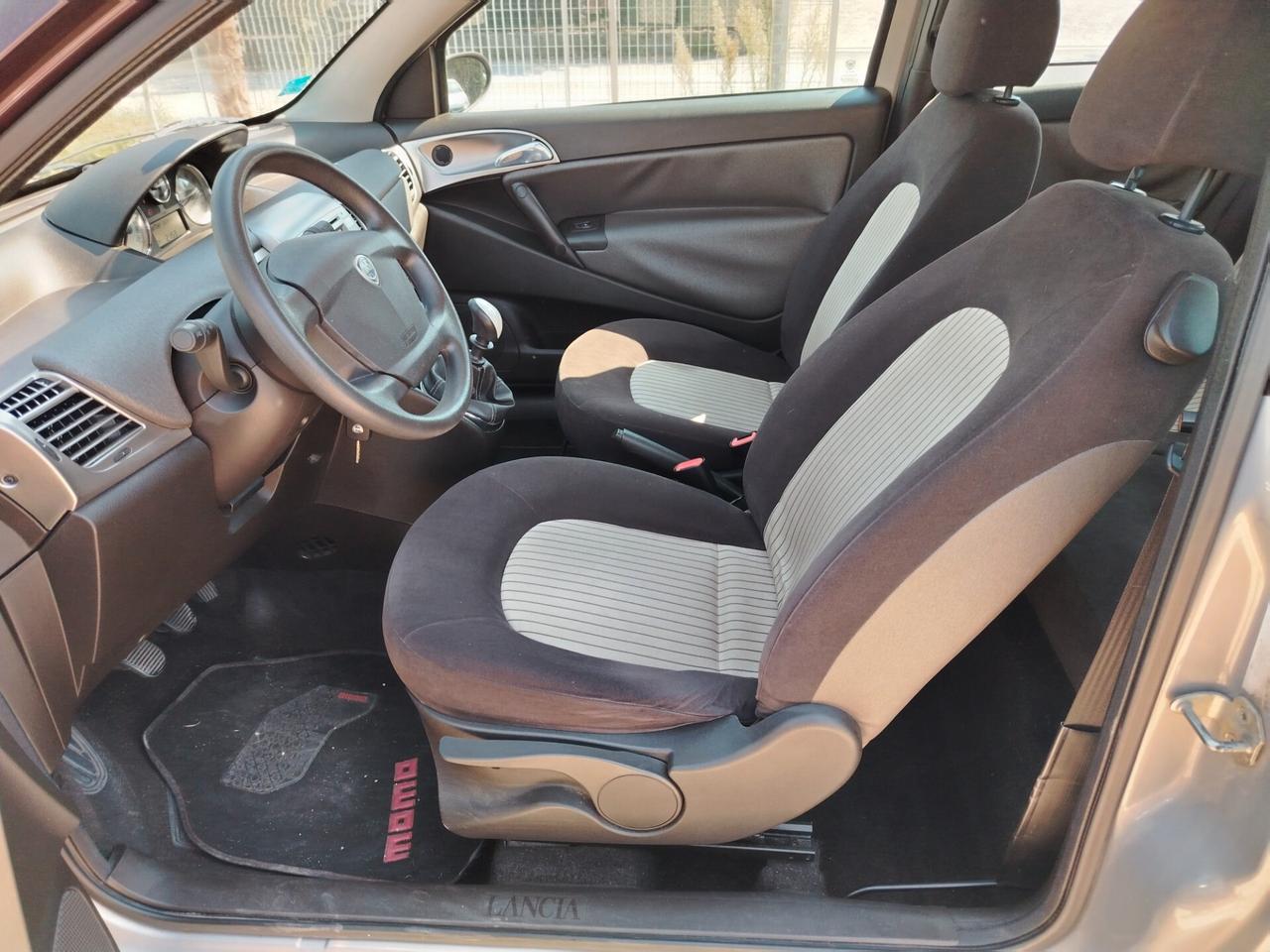 Lancia Ypsilon 1.2 Passion