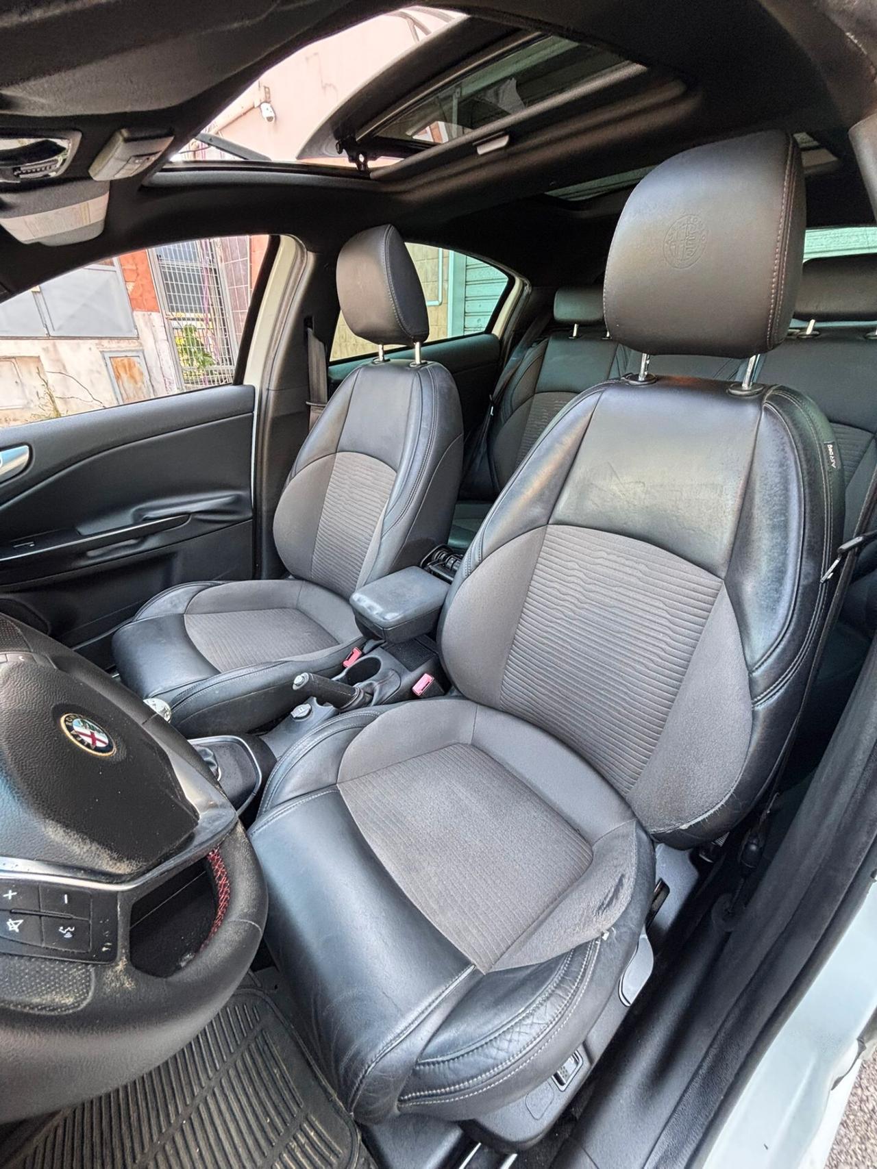 Alfa Romeo Giulietta 1.6 JTDm-2 105 CV Exclusive